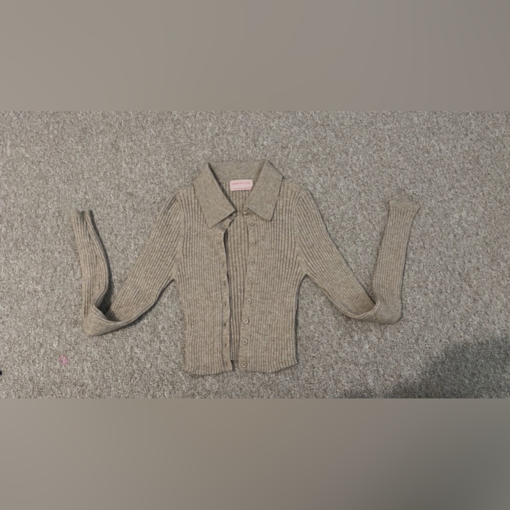 Urban Outfitters collard crop top